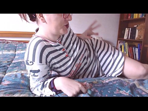❤️ Huelt dëse grousse schwaarze Hunn an Ärem Mond klenge Sklave ☑ Porno bei eis ❌