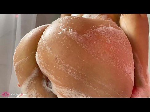 ❤️ Brunette masturbéiert Pussy mat Vibrator fir en intensiven Orgasmus an der Dusch ☑ Porno bei eis ❌