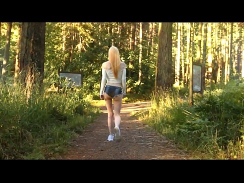 ❤️ Schéin Fra beweegt sech lues, net plakeg Video ☑ Porno bei eis ❌
