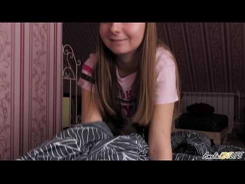 ❤️ Blondie suckelt hir BFF's déif a kritt Cum an hirem Mond ☑ Porno bei eis ❌